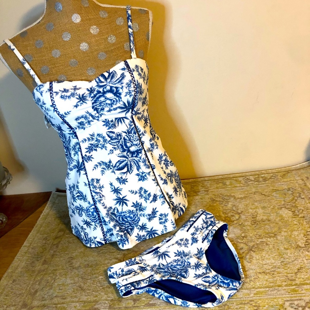 Seafolly Blue, White Floral Tankini Swimsuit NWOT
